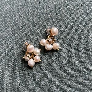 Pearl drop earrings